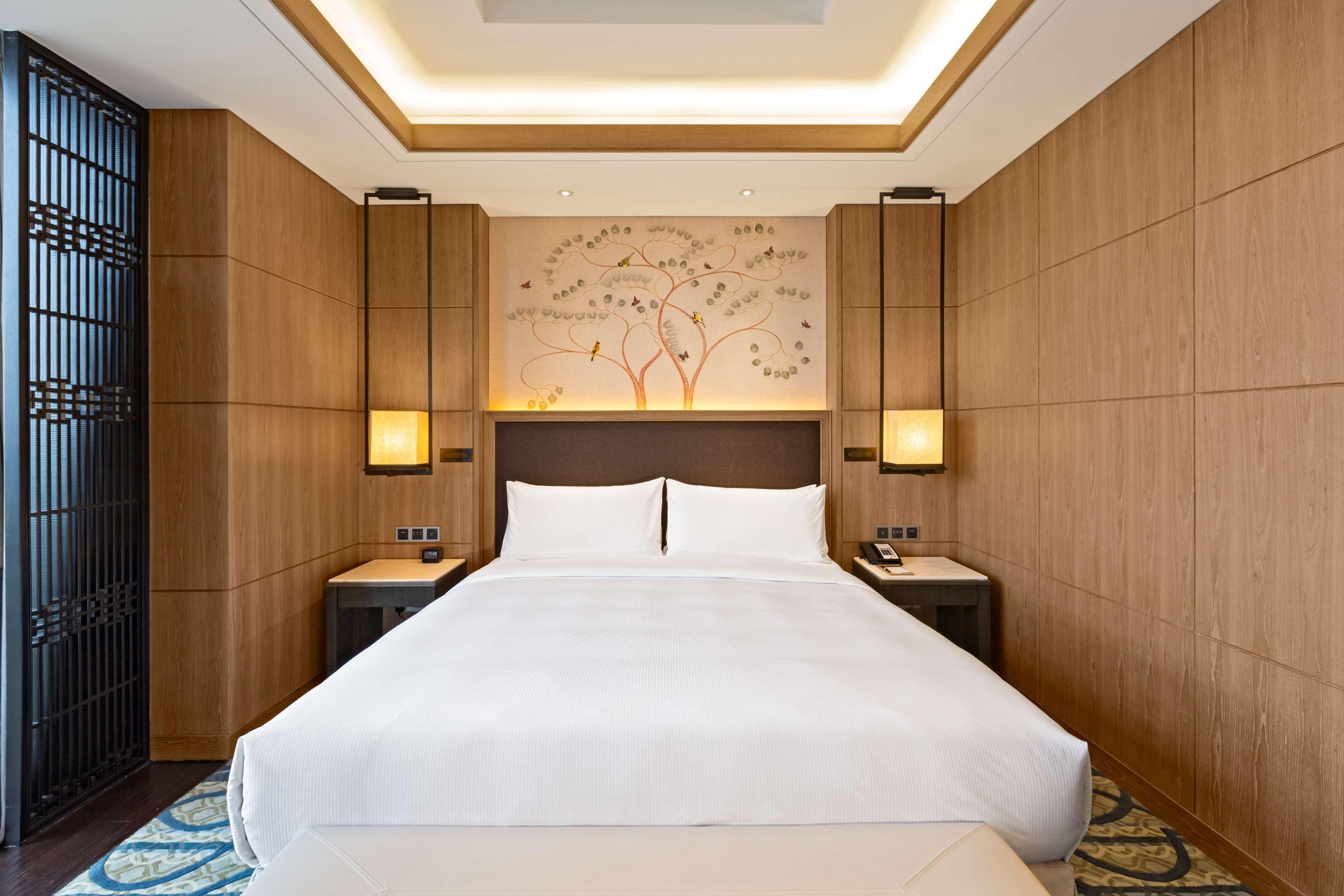 Hilton Dali Resort & Spa Екстериор снимка