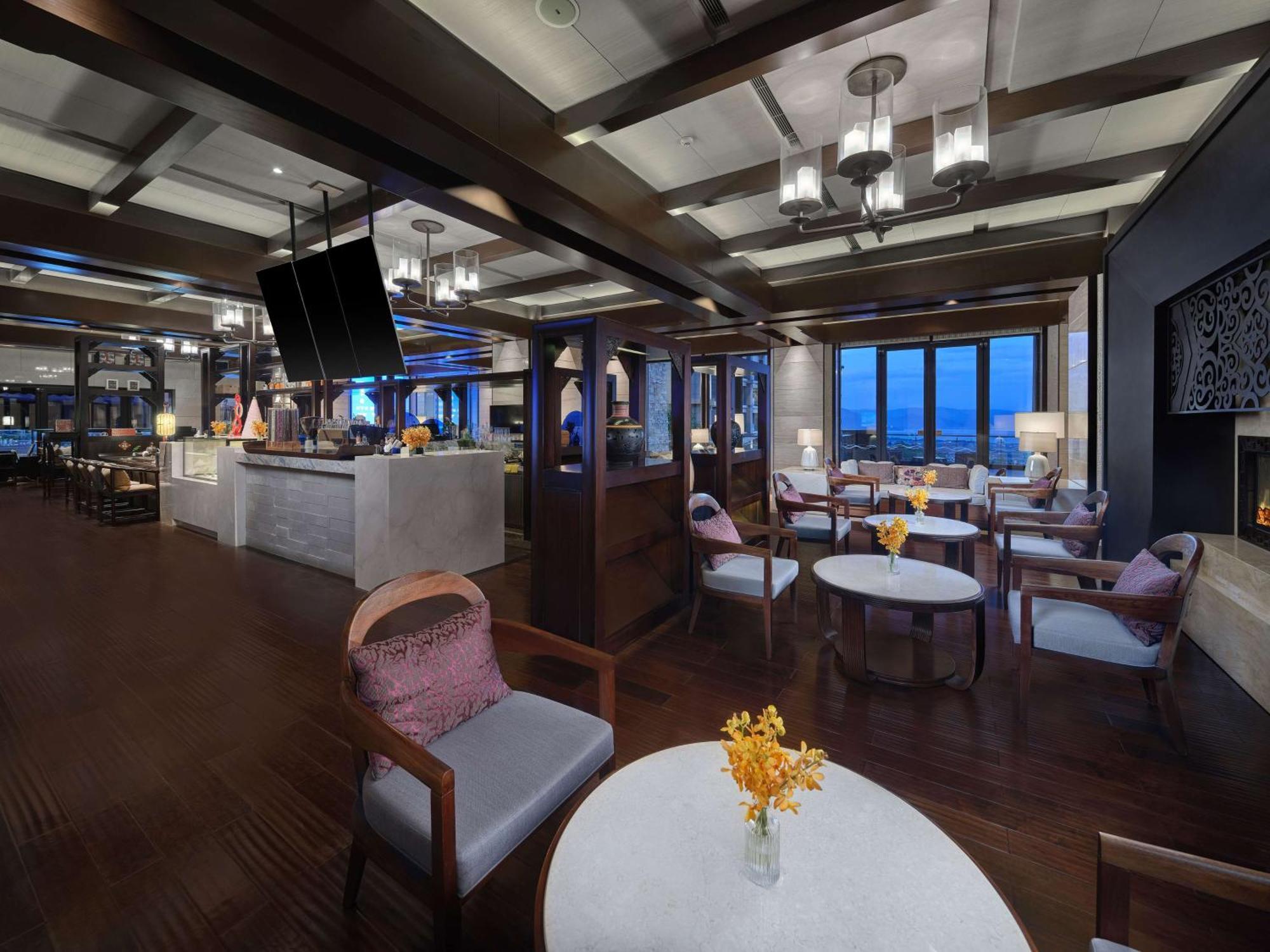 Hilton Dali Resort & Spa Екстериор снимка